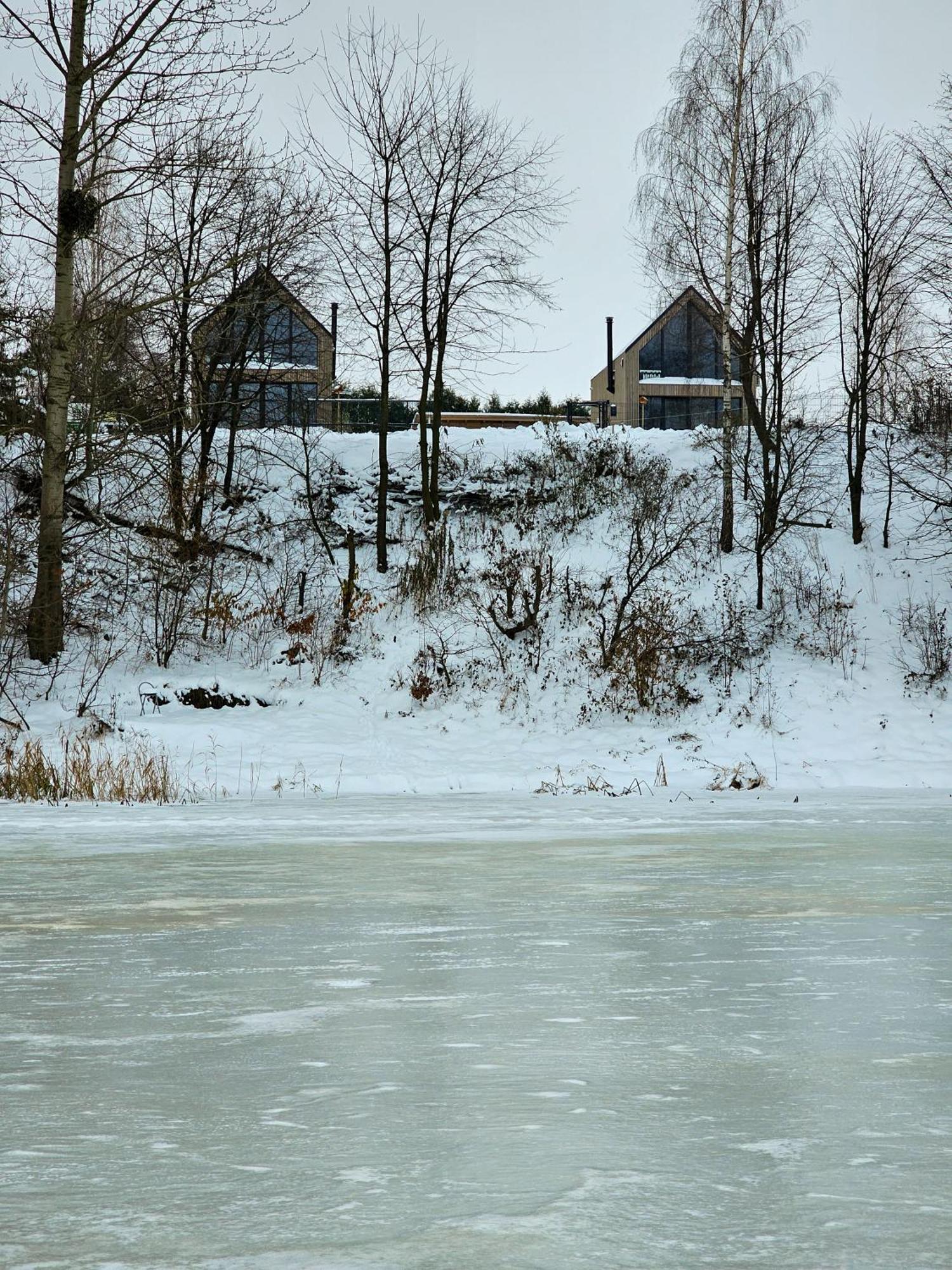 Hytte Na Wyspie -,,Roztoczanskie Morze" Kulikow Exterior photo
