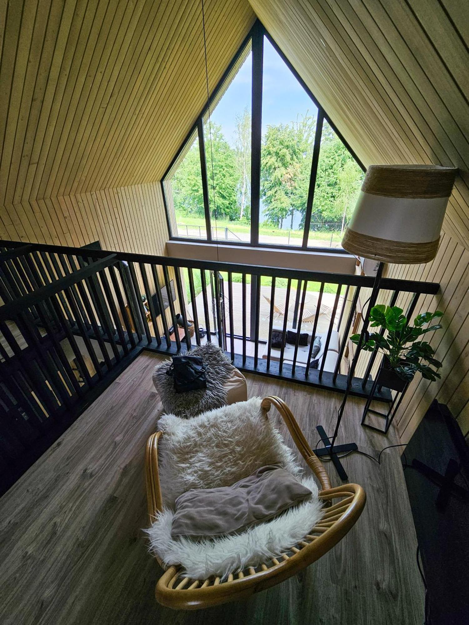 Hytte Na Wyspie -,,Roztoczanskie Morze" Kulikow Exterior photo
